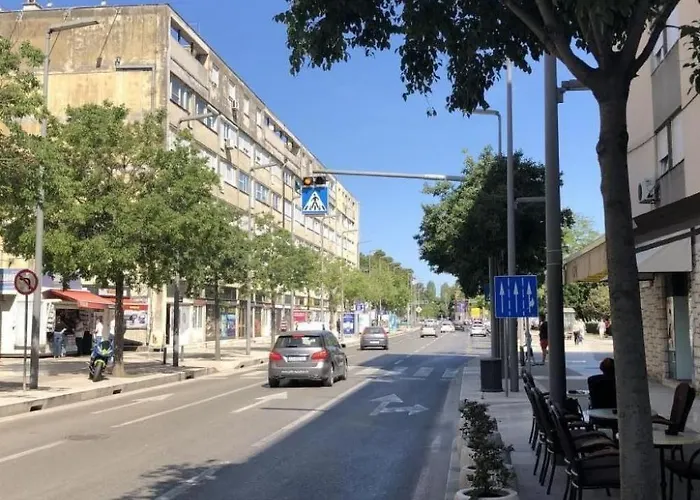 Sara By Interhome 자다르